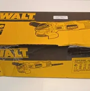 Pulidora DeWalt 800w y Makita de 720w de más está decir la calidad son 220v - Img 48929250