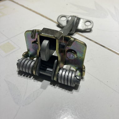 Vendo Tensores o frenos de puerta Nuevos, de Peugeot - Img 112299864