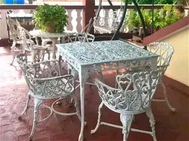 Mesas con butacas para terrazas. Muebles de aluminio fundido para exterior - Img main-image-45724941