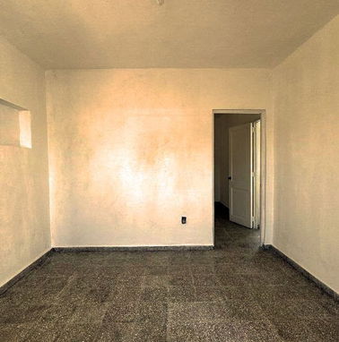 Casa independiente en renta con amplios espacios. Para negocio o vivienda. Zona residencial. Playa - Img 98490975