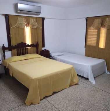 GUANABO. Se renta casa veraniega con piscina de 4 habitaciones.54026428 - Img 76963265