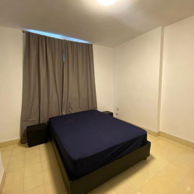 Renta linial de moderno apartamento en Vedado - Img 121100567