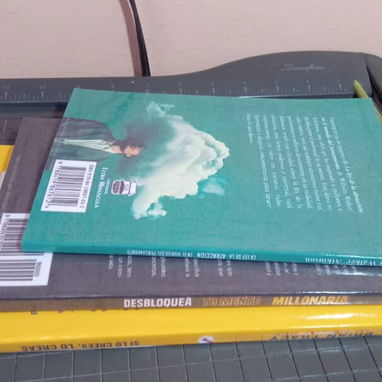Se venden estos libros de educación financiera y crecimiento personal: - Img 119409520