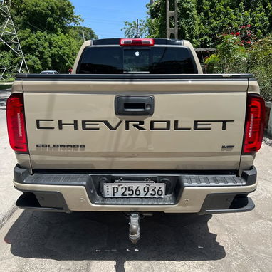 CHEVROLET COLORADO Z-71 - 7/9