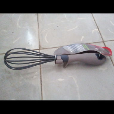 Batidor de mano para cocinar. Silicona. Calidad superior y funcional - Img 86636393