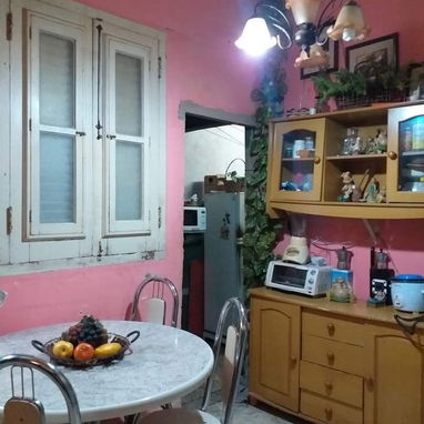 *$9000 usd con ajuste En venta apartamento capitalista años 50 (BAJOS INTERIOR) en Santos Suárez. - Img 125605387