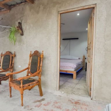 OPORTUNIDAD PARA FAMILIA QUE QUIREN ESTAR JUNTOS PERO NO REVUELTOS, BUEN LUGAR Y PRECIO - 4/9