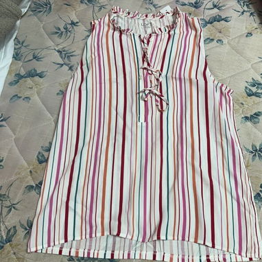 Vestidos y blusas talla L , son nuevos !!! - Img 123421468