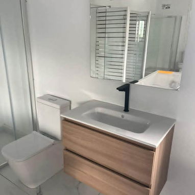Montante escalera y baño - 9/10