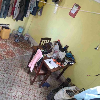 *110🏡Apto en venta en La Habana Vieja en un 3er piso en interior*  ⚠️*OJOOOOO* *ES ZONA SOTERRADA Y SE DEJA CON COSITAS - Img 122990370