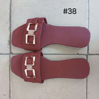 Sandalias limdas en 2100 por unidad y 1800 por cantidad - 5/6