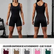Conjunto deportivo de mujer - Img 56374183