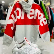 Supreme - Img 54435848