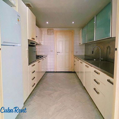 Renta / Alquiler Penthouse Atlantic Norte, Vedado - Img 120026803