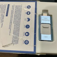 Vendo memorias usb para Pc y moviles iphone o android con sus adaptadores. -128gb en 15usd -256gb en 20usd -512gb en 25 - Img 55891354