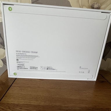 MacBook Pro de 14,2 pulgadas, chip M5, 32 GB, 1 TB - Img 122098018
