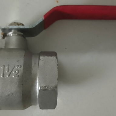 Llave de paso 1 1/2" - Img 121070180