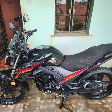 Vendo Lifan Panther Deportiva 250cc, caja 6ta, modelo LF250-10E 🏍️. - 4/4