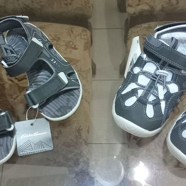 Conjunto de niño de marca, conjunto de licra y enguatada de niño, sandalias de niño - Img 123720110