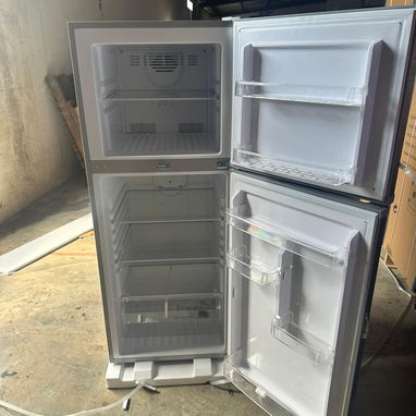 Refrigerador 11.5 pies Marca Milexus Congelación Seca con cerradura y llaves precio $510 USD transporte incluido. - Img 124361101