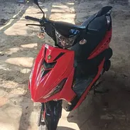 Se vende esta moto 🏍 de gasolina ⛽️, solamente 3 meses de uso - Img 55913415