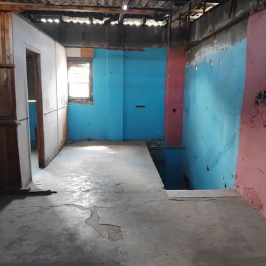 Vendo casa local en la habana vieja 8.000 USD - Img 126947450