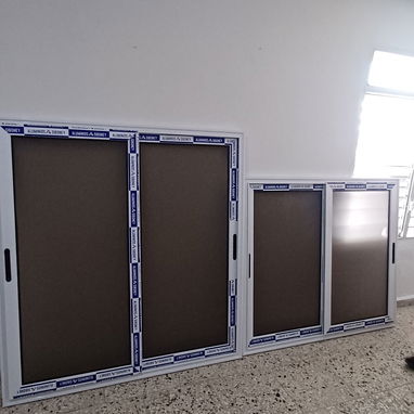 Carpinteria ,Marqueteria de aluminio, y cristal puertas ,ventanas , closet , Bajos de meseta ,paños fijos y más - 9/20