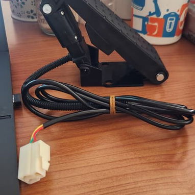 PEDAL ACELERADOR DE PIE - 7/8