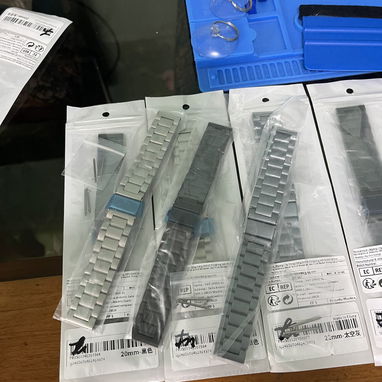 Manilla metálica eslabón tradicional para Smart Watch Galaxy!! Pin 20 y 22mm. Están Súper Buenas!! - Img 88058329