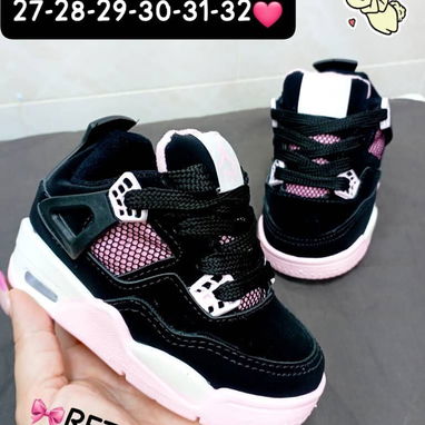 Tengo muchos tenis de marca y tematica para niños y niñas. Vedado - 6/8