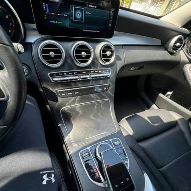 Mercedes-Benz C200 2019. De agencia, híbrido - 2/7