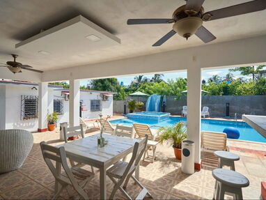 🌴🌊¡Exclusiva casa de playa con un toque moderno y en perfectas condiciones! Es el lugar ideal para relajarse y disfrut - Img 58641894