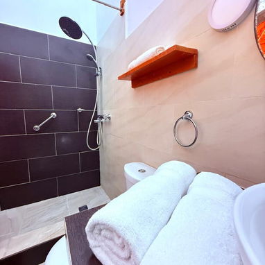 🏤⚡️Apartamento de renta con respaldo energético en el Vedado (3 habitaciones)/House for rent in Havana - 9/10
