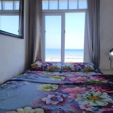 🏠 Descubre ésta Casa de Renta frente a la playa de Guanabo. Ideal para una pareja y 2 niños menores - Img 116173149