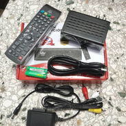 👑✨ Cajita decodificadora HD Incluye mando, cable y dos baterías 3AAA Precio 35 usd 📲 56740324 - Img 54828879