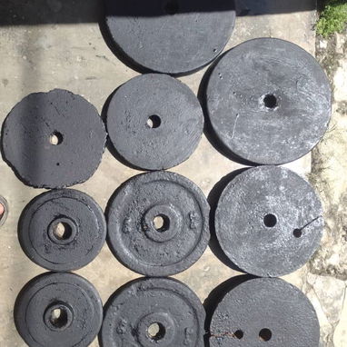 Se venden equipos de gimnasio y discos de pesas 100+ libras - 3/9