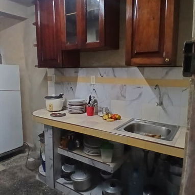 馃彙 SE VENDE CASA INDEPENDENDIENTE CON APARTAMENTO, excelente zona en MIRAMAR - Img 120897370