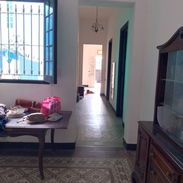 🏡 SE VENDE CASA INDEPENDENDIENTE JUNTO A UN AUTO MODERNO, excelente zona en SANTO SUÁREZ - Img 55280280