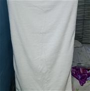 Se vende toallones grandes  blancos  a 2 mil - Img 45753912