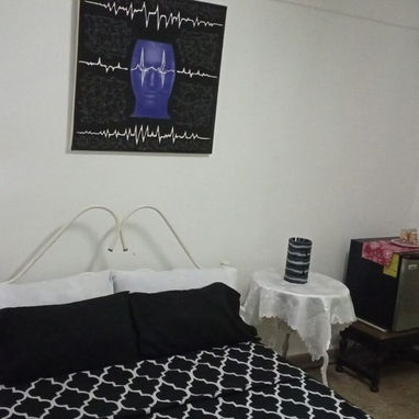 Alquiler de habitación por horas,noches y días cerca de Infanta y Carlos 3ro - Img 123596316