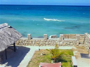 🏘️Casa de 2 habitaciones 🏊 frente al mar con una hermosa terraza - Img 65843604