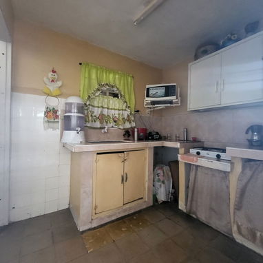 #240 CASA EN EL BAHÍA, HABANA DEL ESTE 📣🚪 puerta a calle y placa libre en la Calle 16 Cerca de la cafetería EL GARAJE. - 9/10