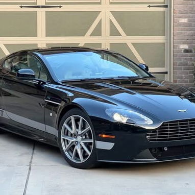 Aston Martin V8 2015 - Img 124337565