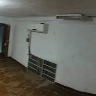 Se vende casa vacía en 4 camino frente al mercado Matadero 13 Entre Monte y Omoa Cerro - 3/10