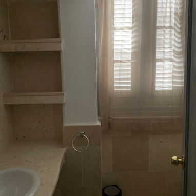 RENTO APTO LUJO | 2 HAB, 2 BAÑOS, BALCÓN, GARAGE | EXCLUSIVO (1 x PISO) | IDEAL CEO/SEM | 1500 EUR/USD - Img 120066572