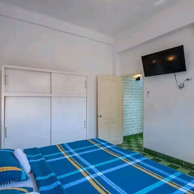 🏙️ Renta Lineal Habana Vieja. Alojamiento Para Extranjeros en La Habana. Renta por noches. Energía Eléctrica 24 horas - Img 115950049