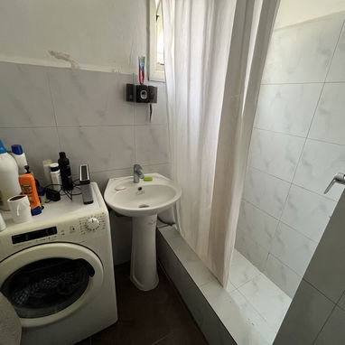 Renta lineal de apartamento en Playa con respaldo de batería y panel sola - 5/6