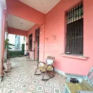 Casa Planta Baja de Biplanta con posibilidad de Garaje en Santo Suárez - $21 000 USD - Img 57685544
