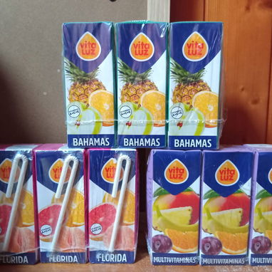Jugos y Refresco de Lata de piñita - 2/3