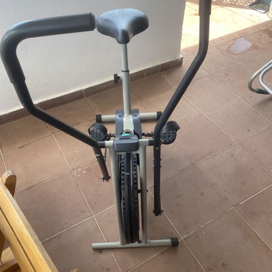 Bicicleta estática - Img 123463804